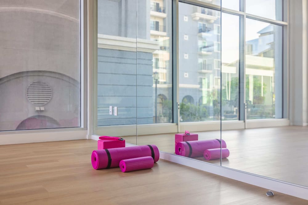 @marbella Lane - Chic 2BR Penthouse w/ Ocean Views