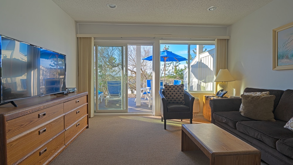 Sea Crest Resort