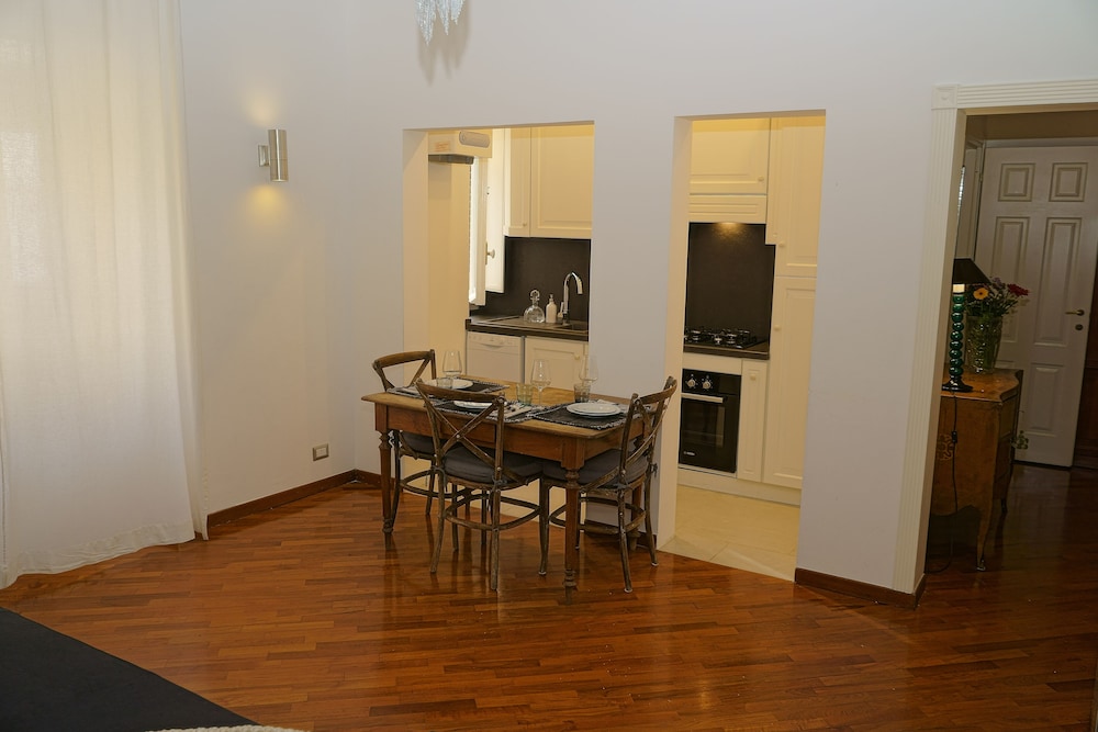 2 Bedroom Trastevere