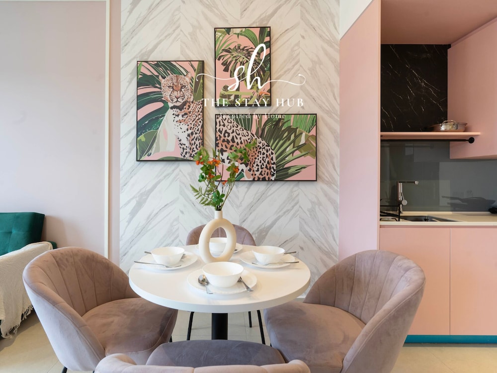 Paxtonz Luxe Suites by The Stay Hub