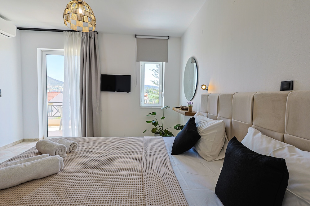 AVENA Suites