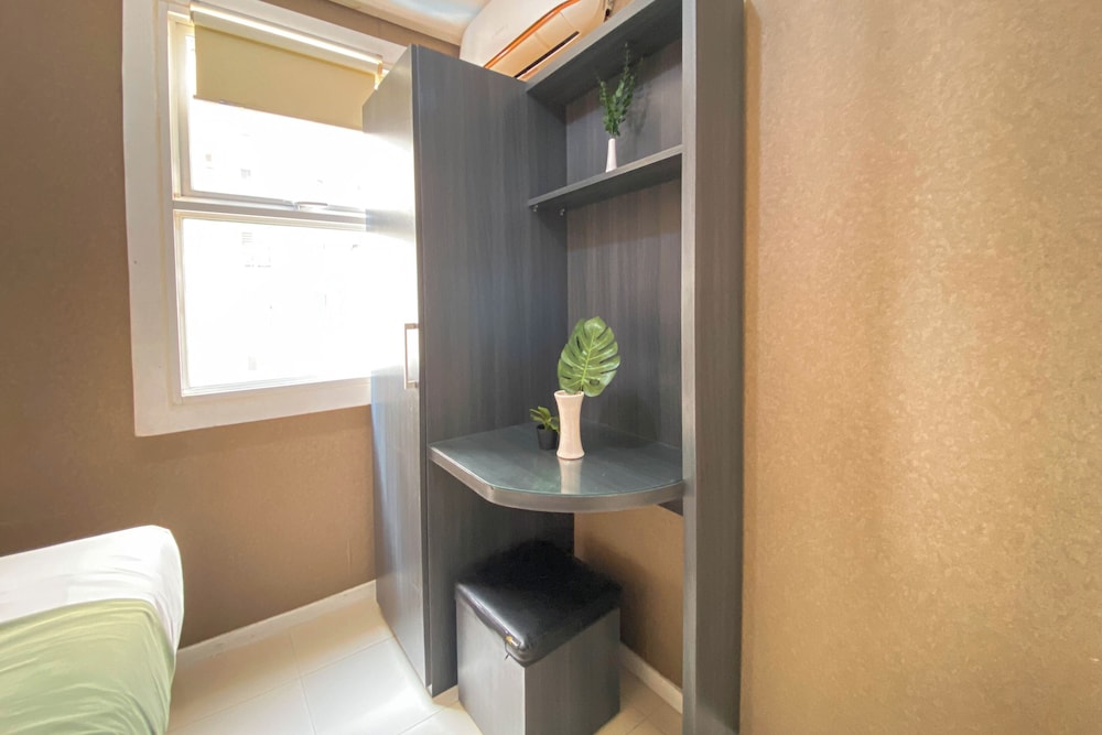 Pleasurable 2BR Apartment Parahyangan Residence
