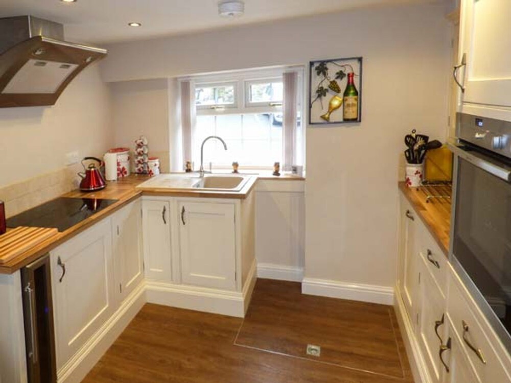 Owl Cottage view 4