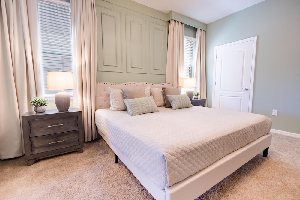 1643 LA - Luxurious Retreat Windsor at Westside