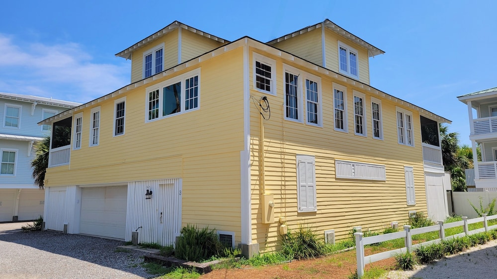 3 10th Place by Tybee Vacation Rentals