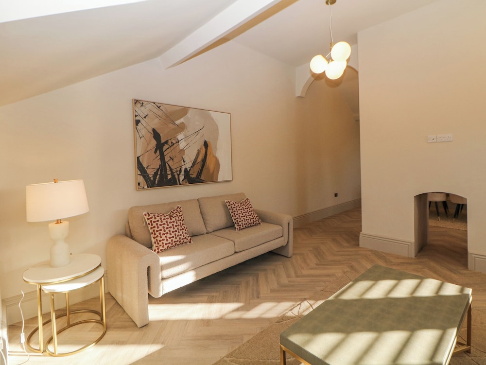 Castleton Suite