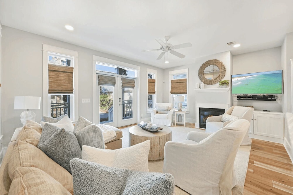 Southern Shores by Avantstay Seacrest Beach Resort Pool