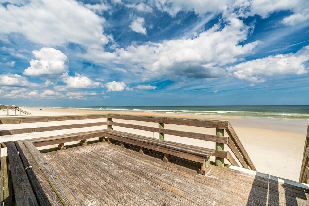 Blessed By The Sea Crescent Beach Activities 2 Bedroom Home