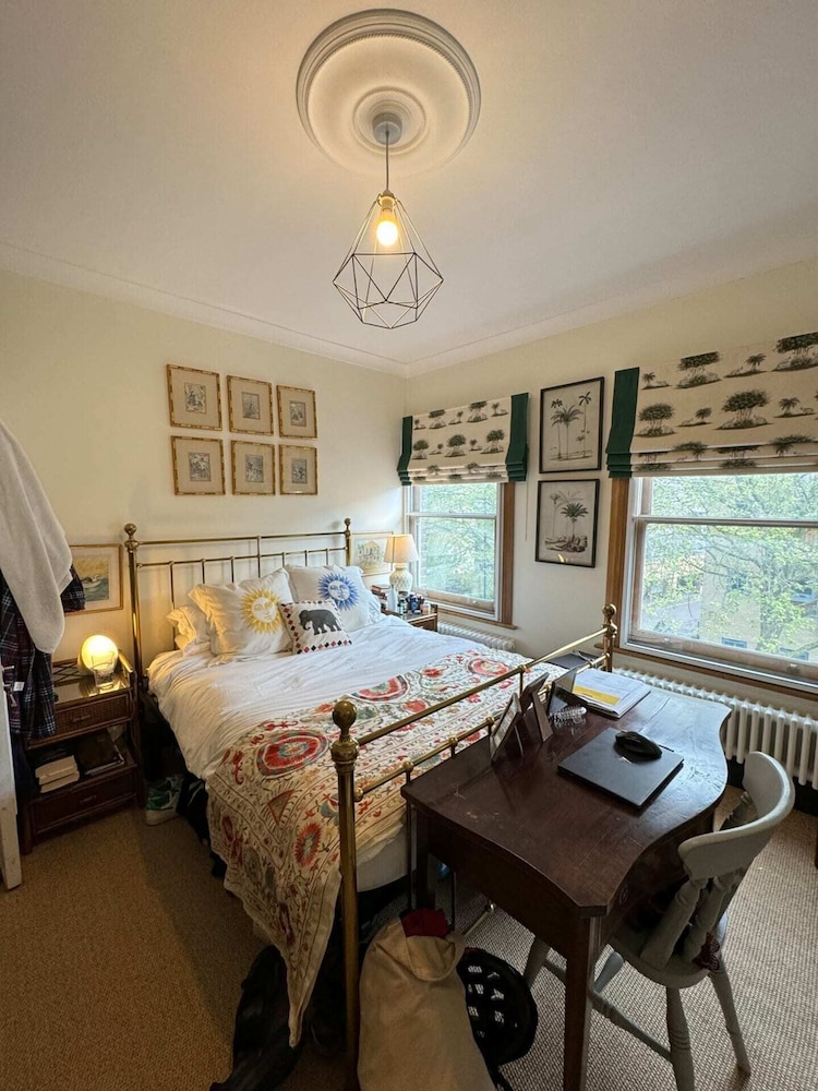 Homely Flat W/terrace, 3 Mins to Battersea Park