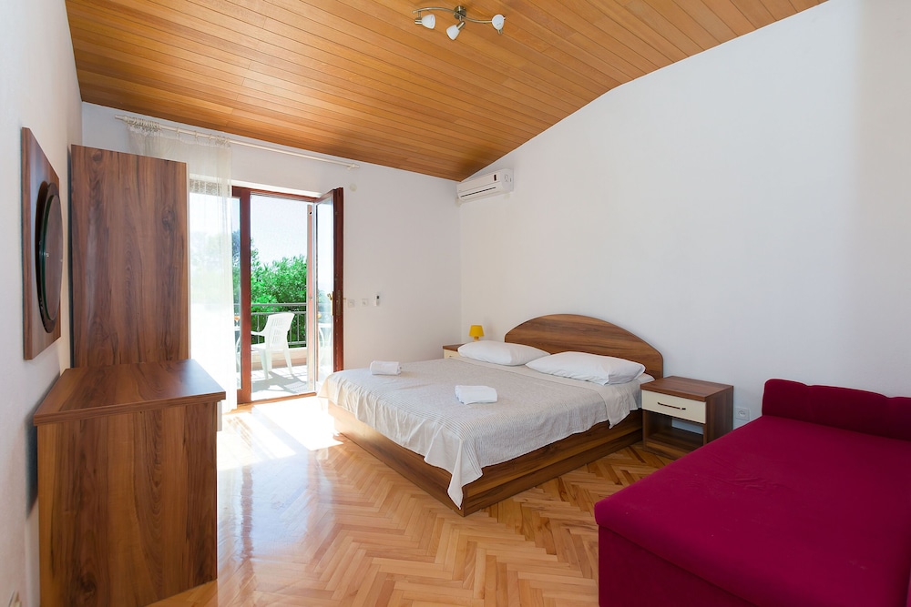 Apartments Ilijanka view 2