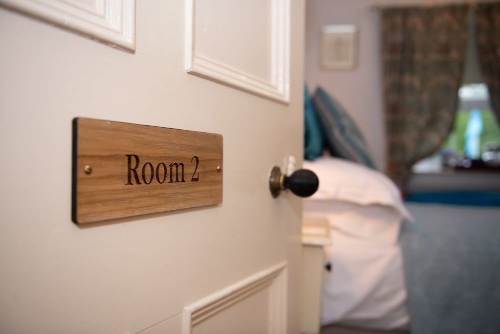Milton House Studio Apartment Suites