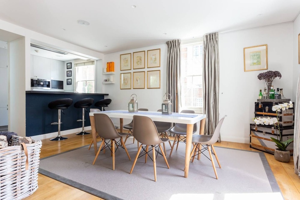 Fantastic 5 Bed House in Kensington Near Museums