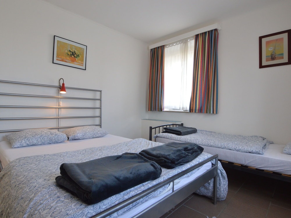 Apartment in Halenfeld-amel With Terrace