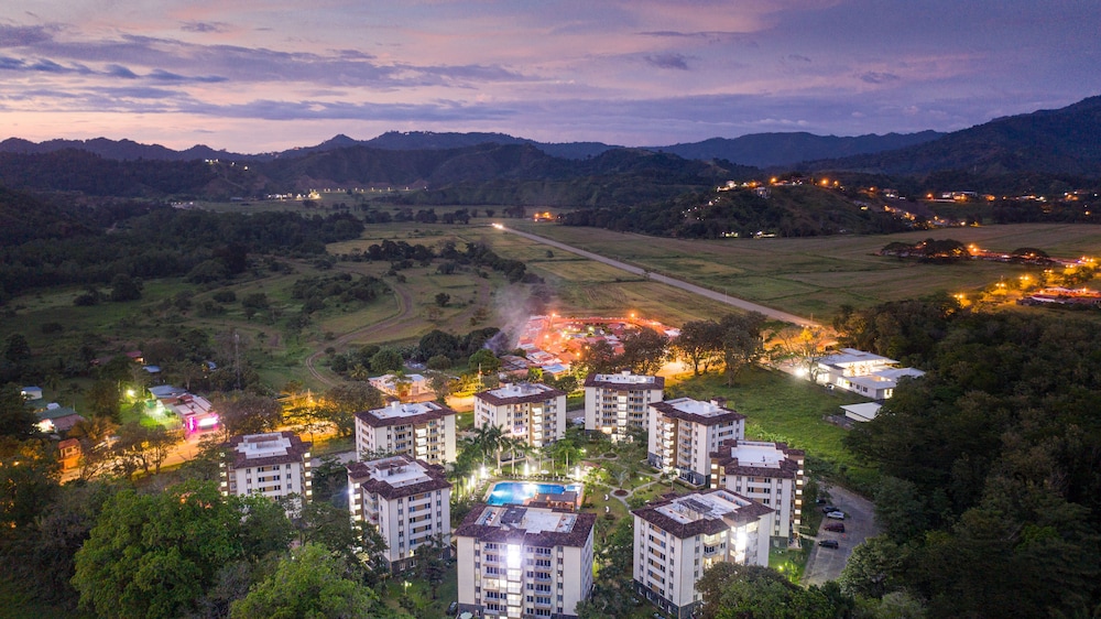 Costa Linda Condo 1.3