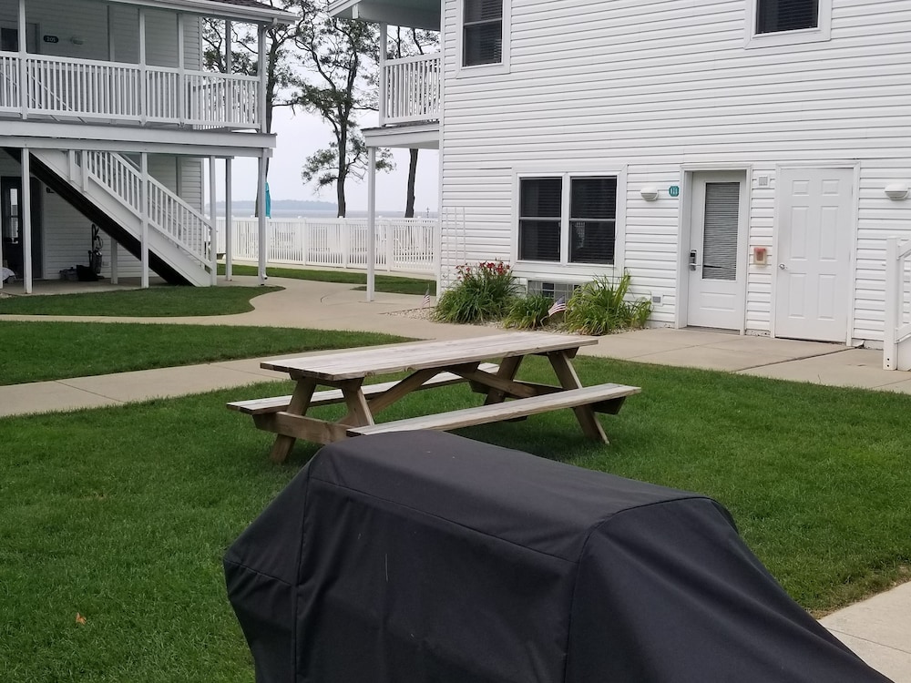 Edgewater Resort
