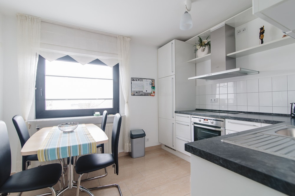 Business Apartments Ratingen 1 view 5