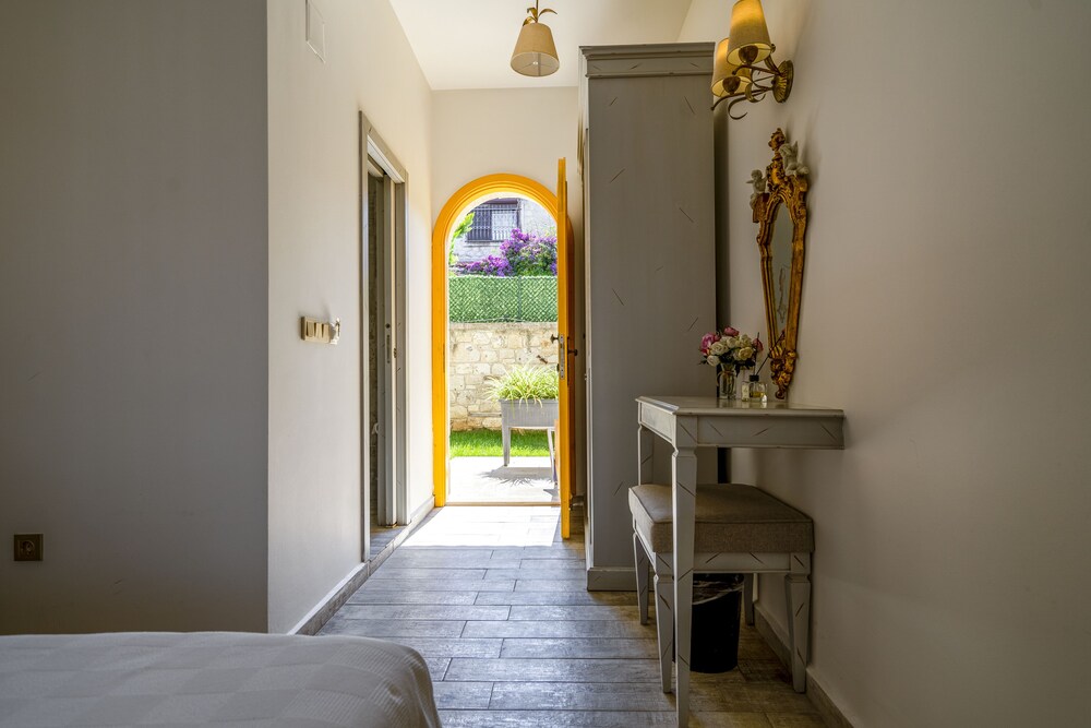 Hotel De Gold Alaçatı - Image 37