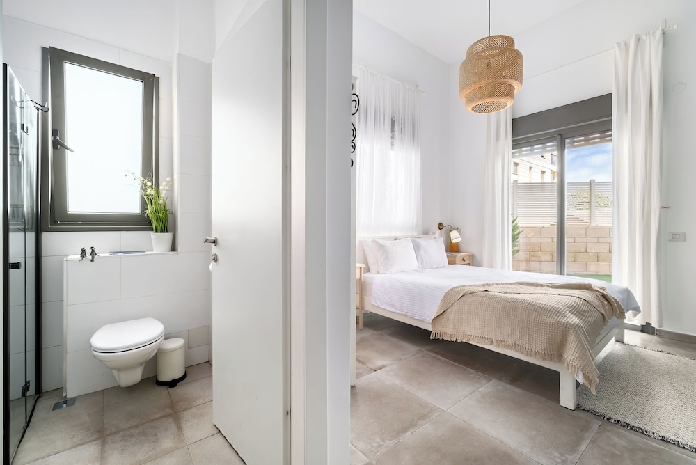 Achziv Bright Garden Stay by Sea N' Rent