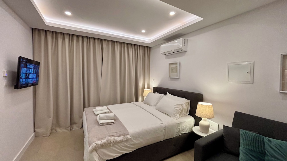 White Arches Studio Suite by TrulyCyprus