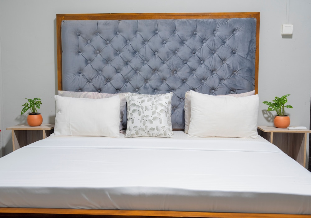 Bliss Loft Negombo CMB view 5