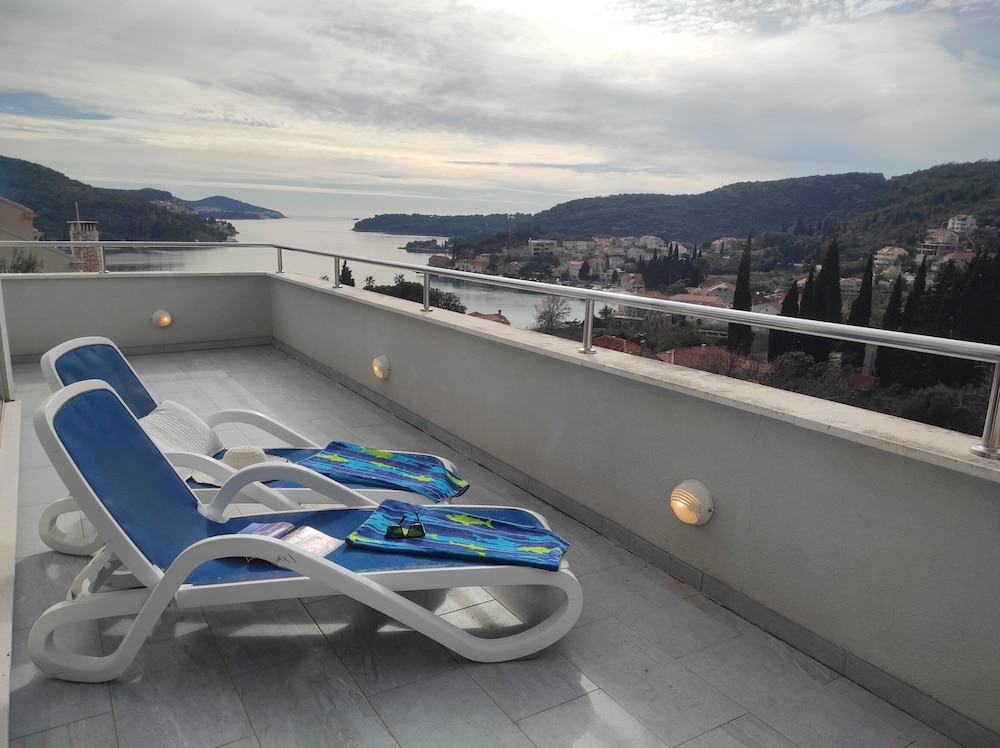 Blue Bay Apartment