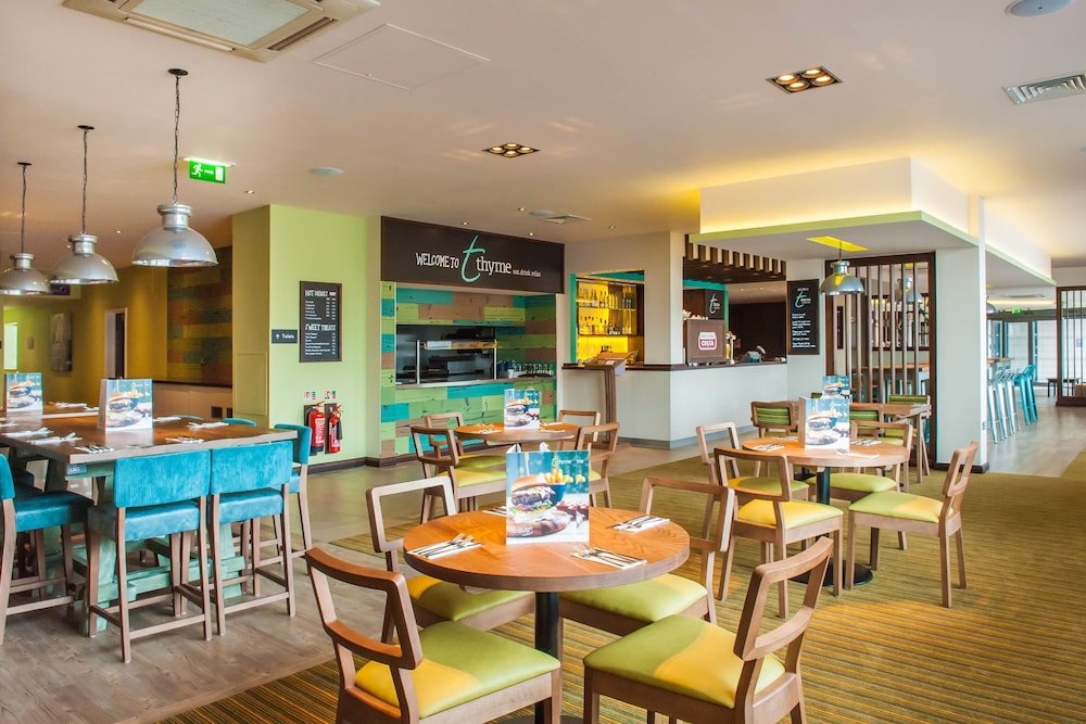 Premier Inn Luton Town Centre, photo 18