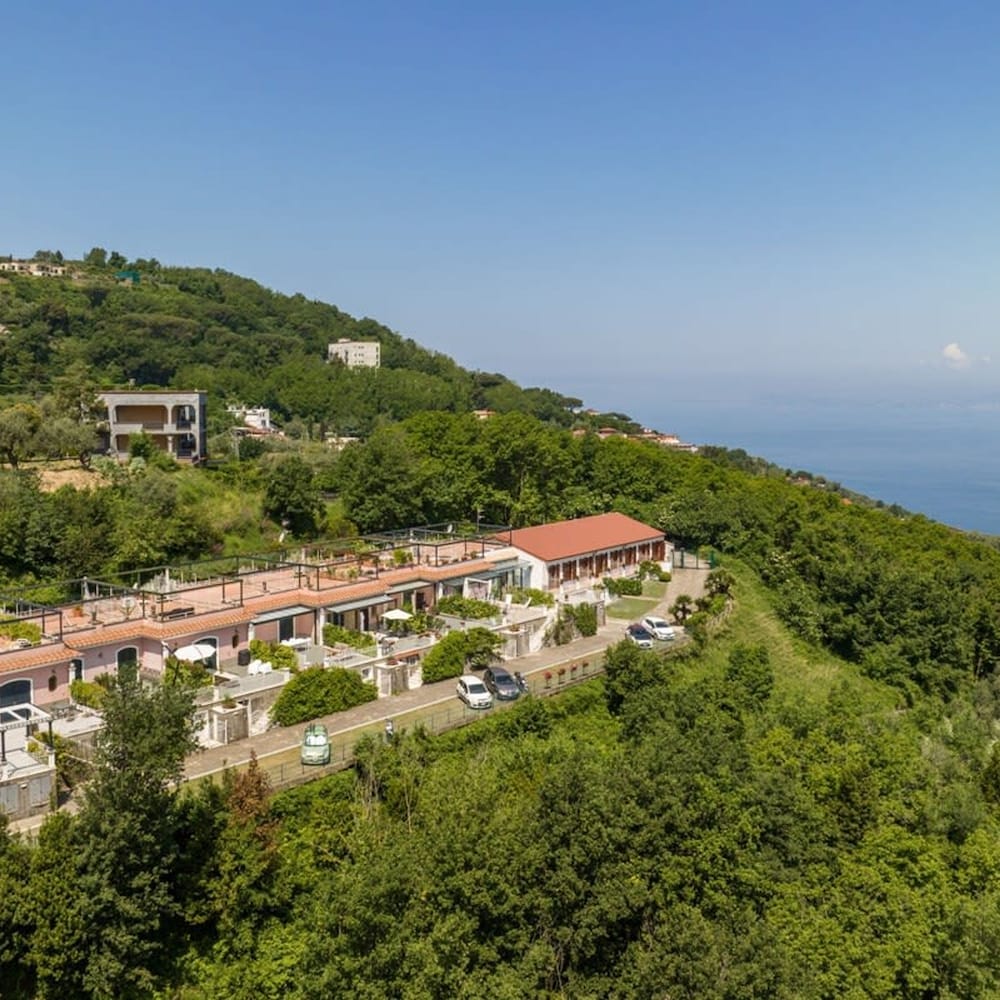 M3 - Magma in Sant Agata sui Due Golfi photo 4