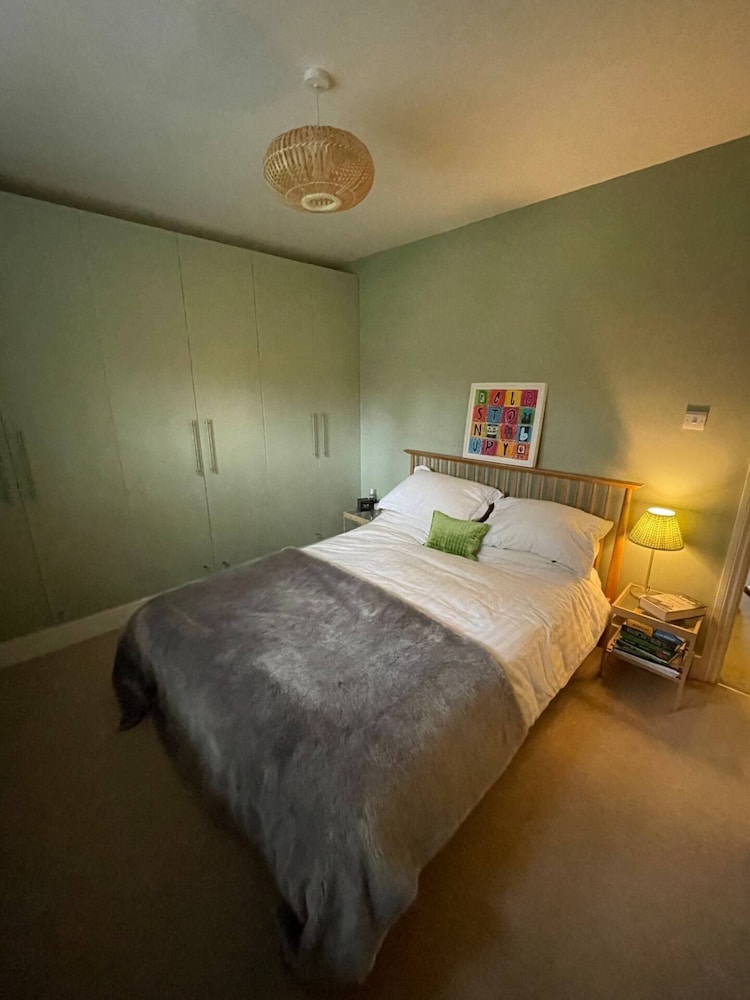 Beautiful & Cosy 2BD House - Southwark