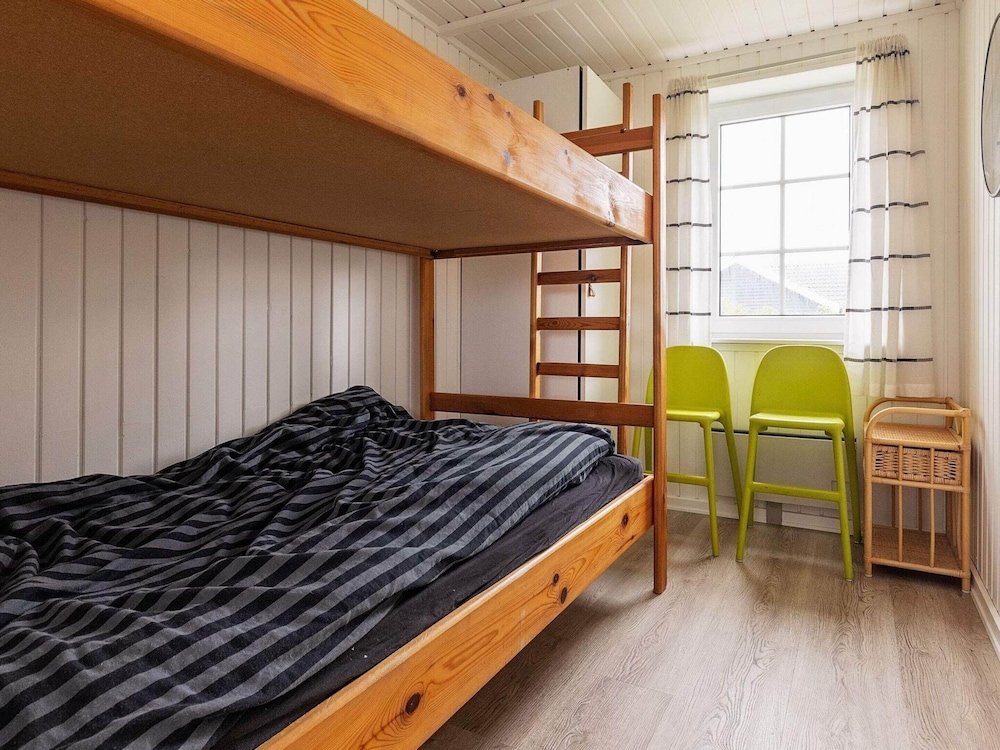Cozy Holiday Home in Lokken near Sea view 3