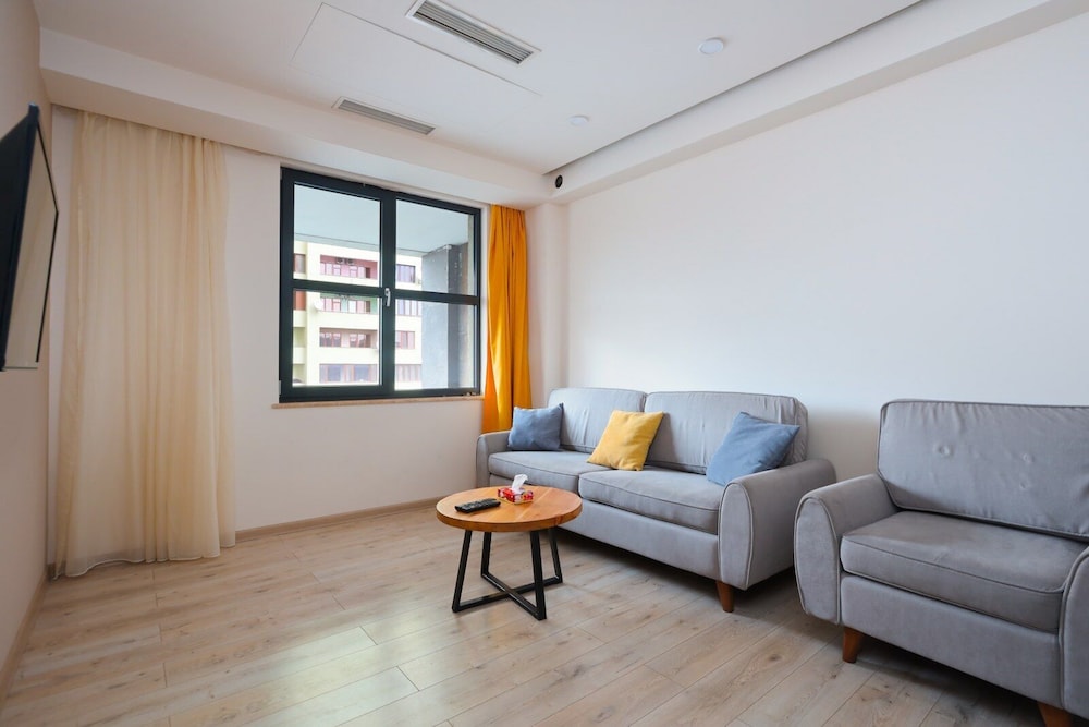 Stay Inn on Koghbatsi Str. 16