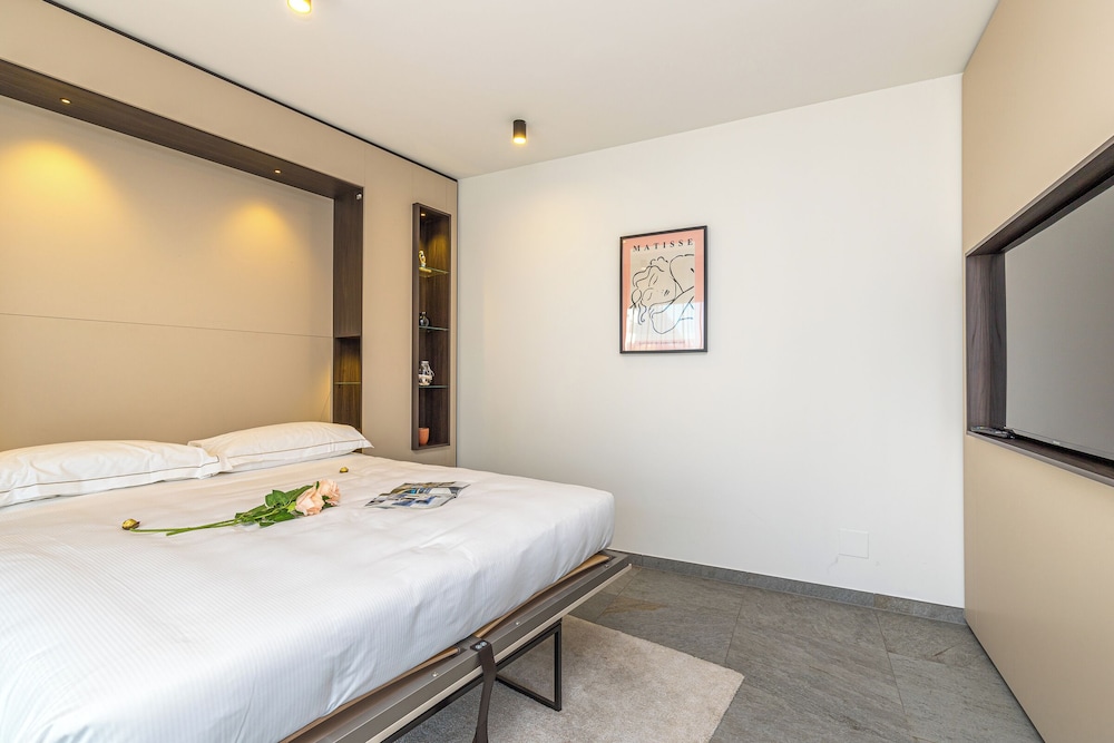 Icon H 201 Suite Micro-living view 4