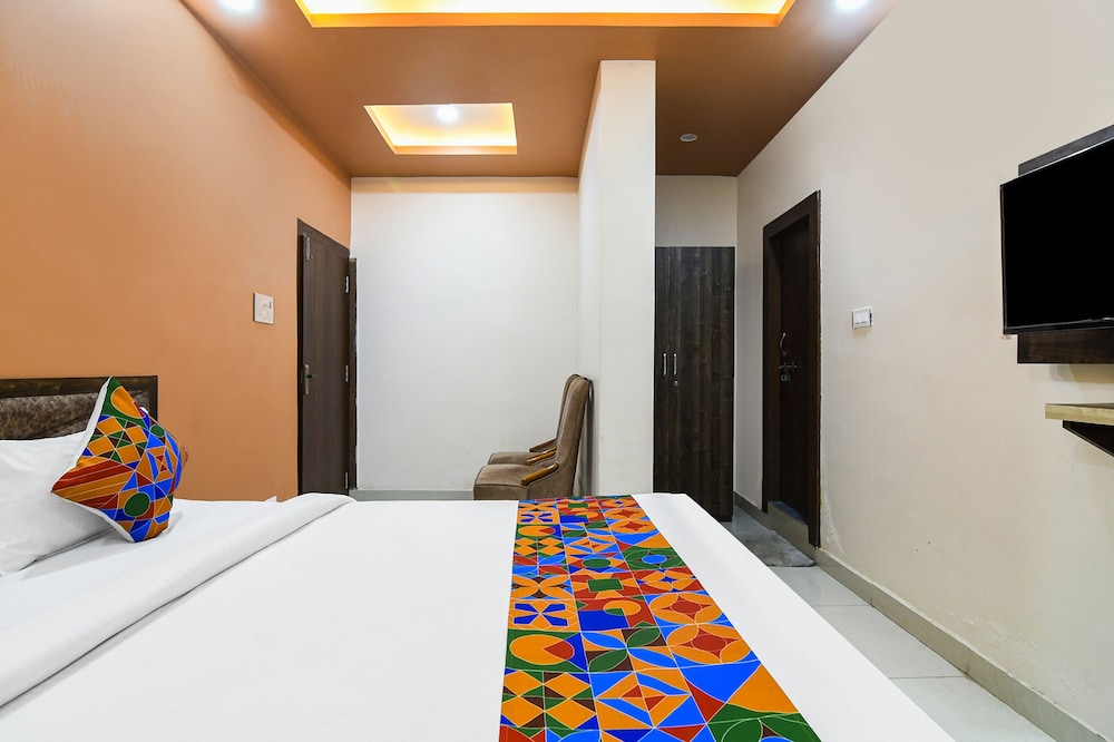 Fabhotel Cookwell
