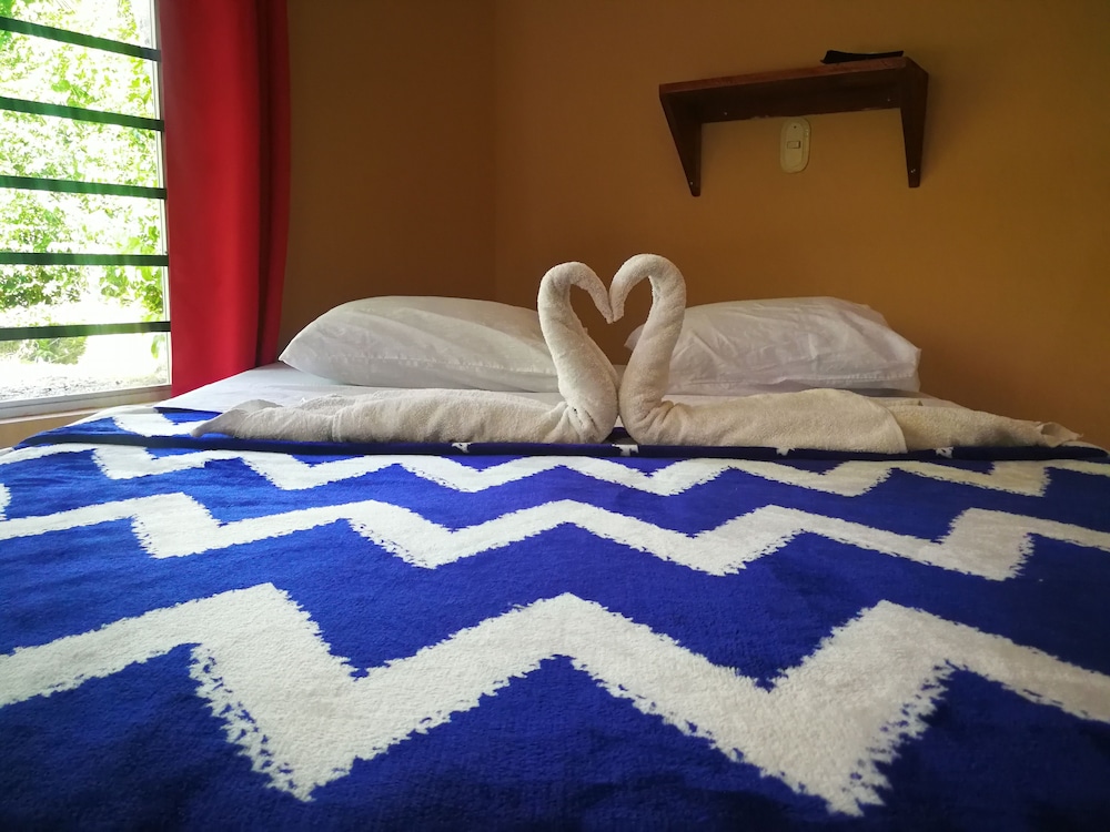 Costa Azul Lodge