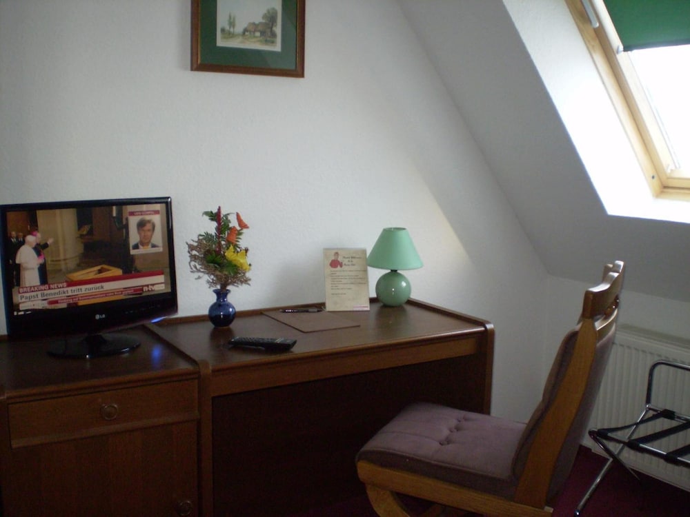 Photo 32