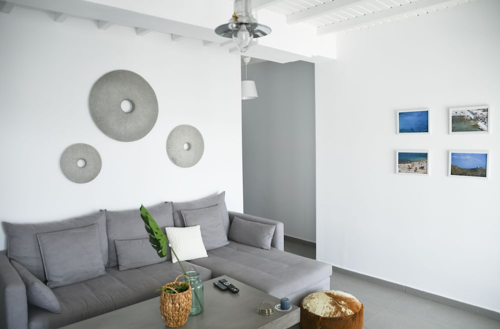 Amperian Mykonos Suites & Villas