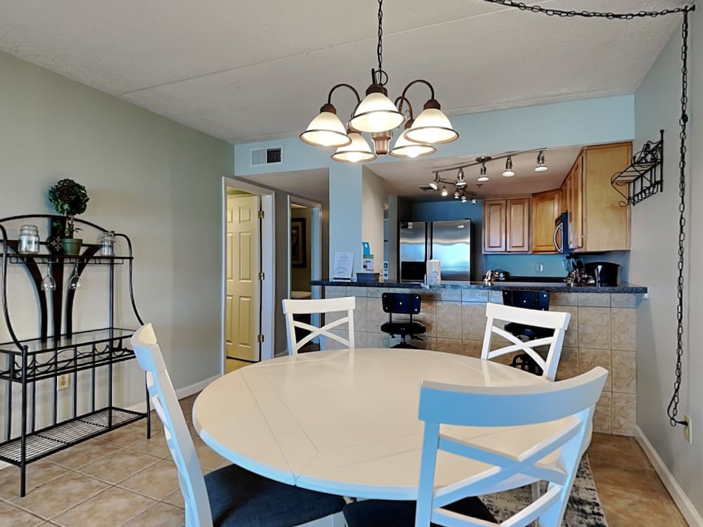 Ocean Breeze West by Southern Vacation Rentals