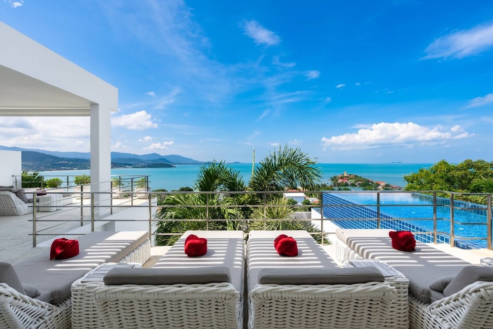 Luxury Sea View Pool Villa L at Unique Residences
