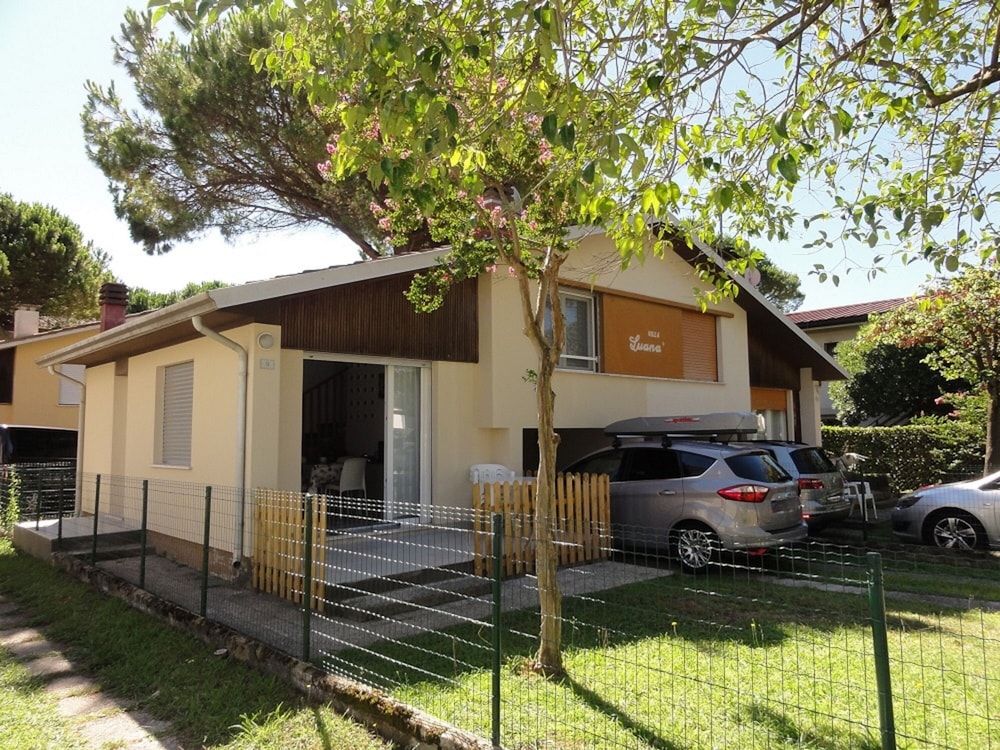 Villa Luana B view 2