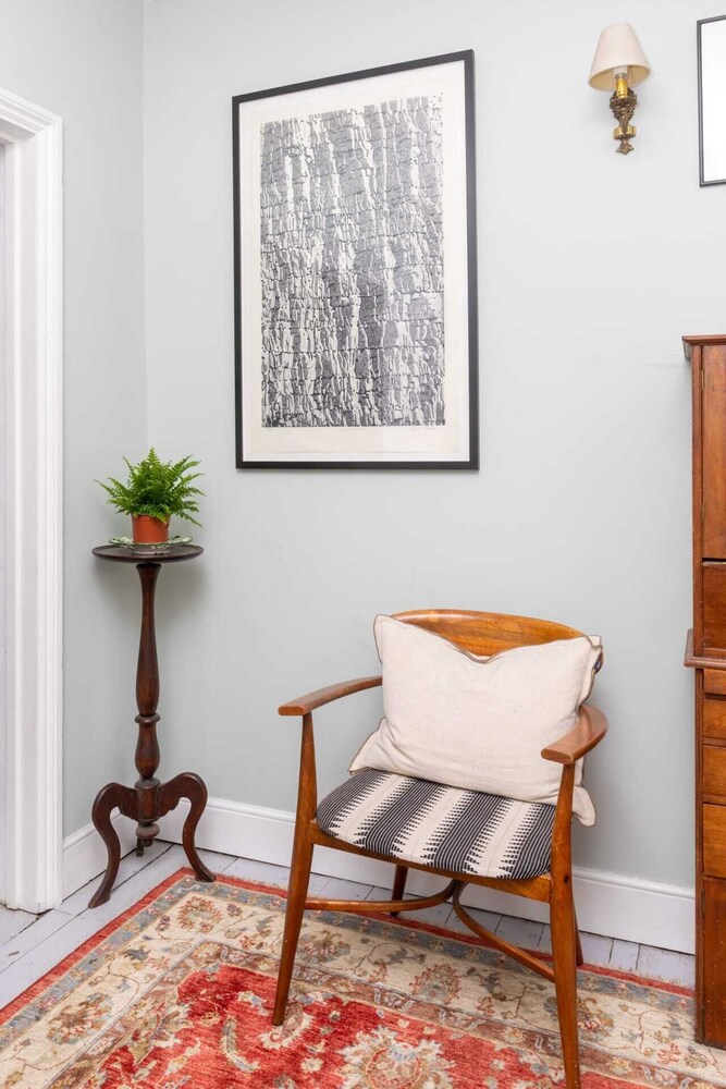 Charming 2BD Georgian Town House - Camden Town