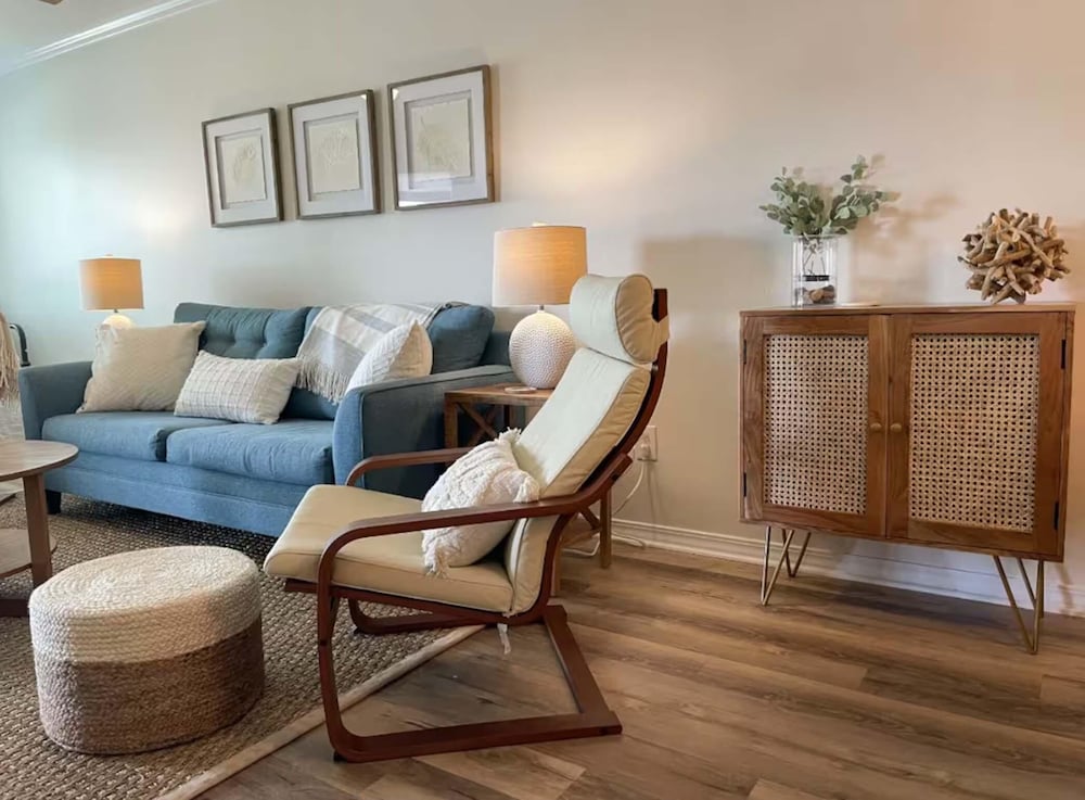 Sunset Harbor Palms 2-210 - Bayside Retreat