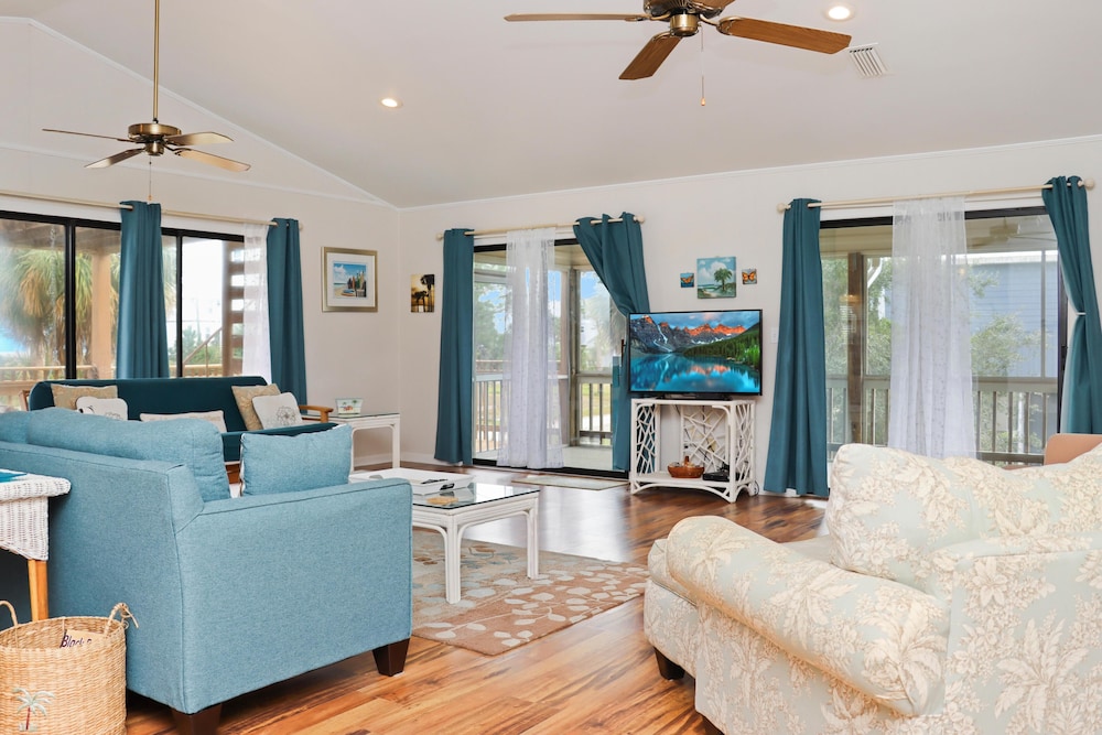 Blue Moon Cottage