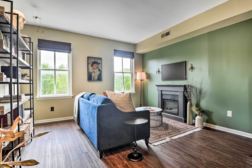 Classic Fells Point Condo on Broadway Square!, photo 16