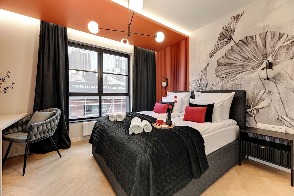 Doki Living - Foodhall & Parking by Downtown Apartments