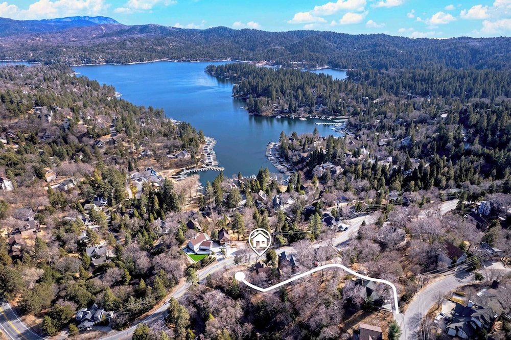 Acorn Acres Lake Views for 8