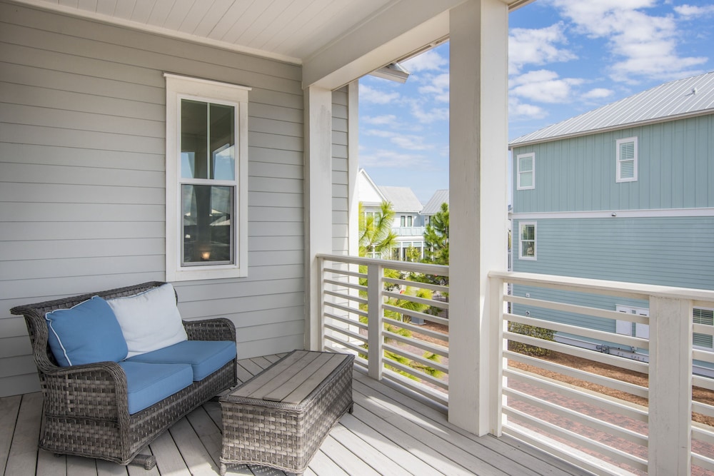 Prominence on 30A by Panhandle Getaways