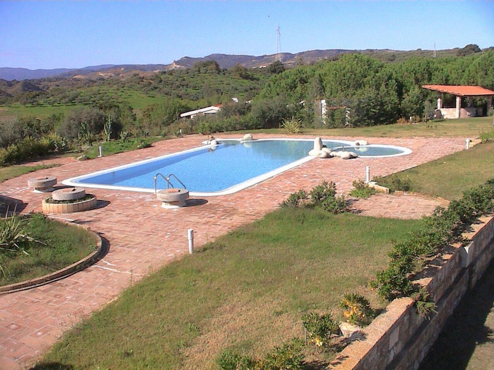 agriturismo borgo piazza