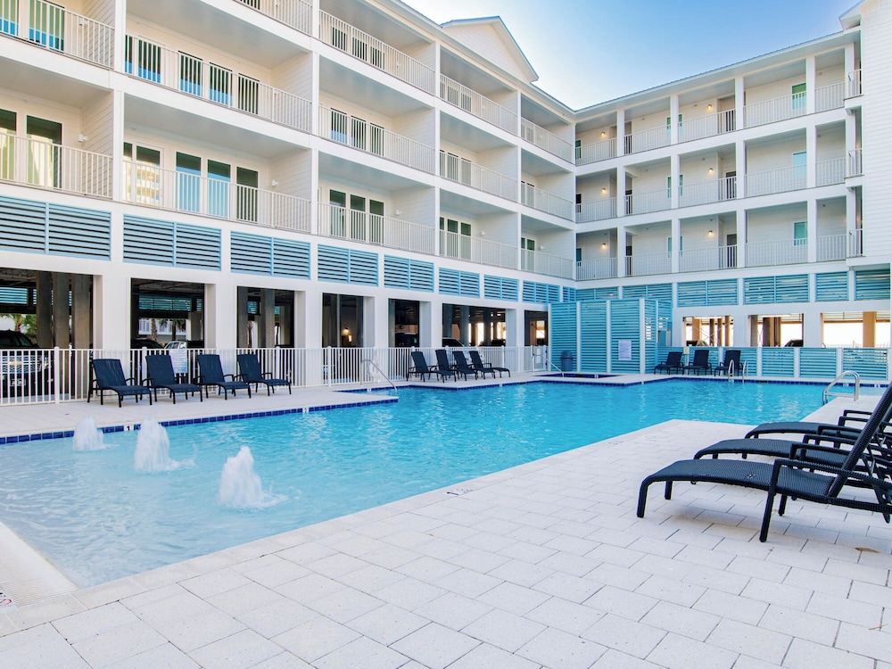 Sea Glass #313 by Southern Vacation Rentals