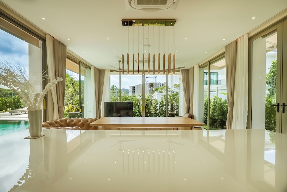 Akal Pool Villa 3BR near Laguna, Bangtao & Beach