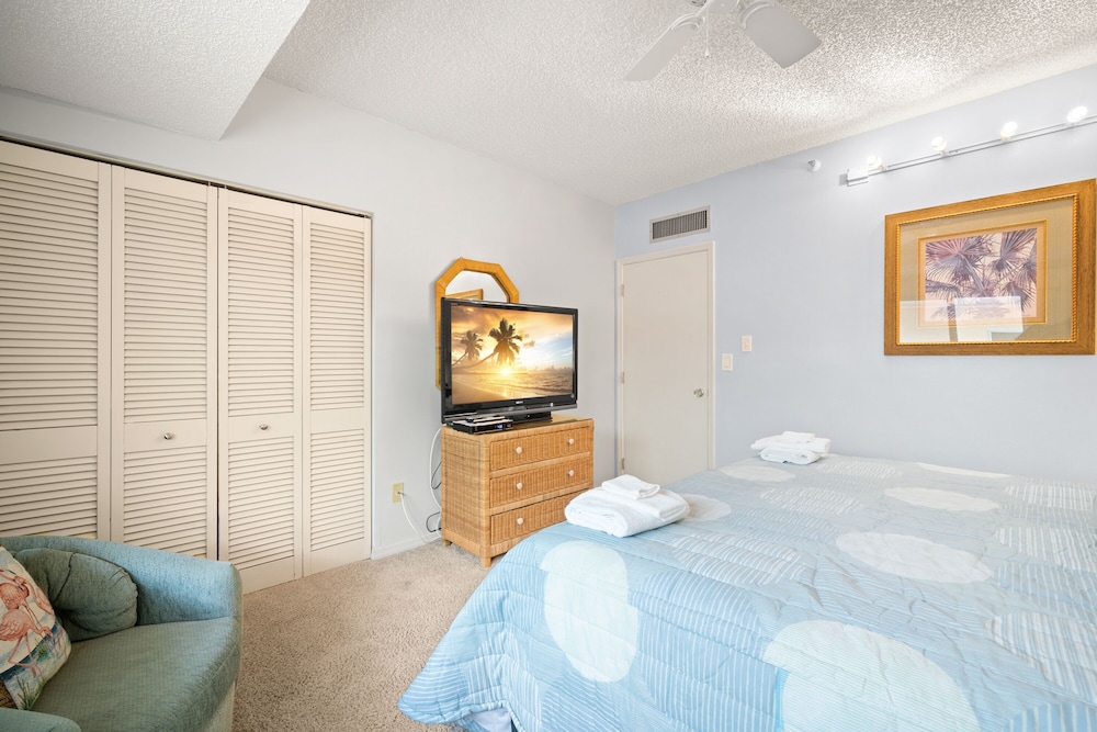 Beach Cottages 1504 by Distinctive Beach Rentals view 5