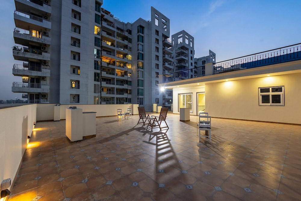 FabHotel Exotica Avenue Apartments